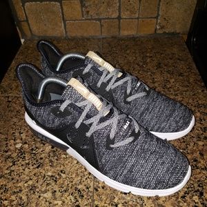 Women's Nike air max sequent 3 running training